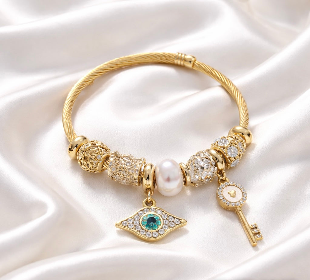 Bracelet with Diamond Key Pendant Crystal Beads