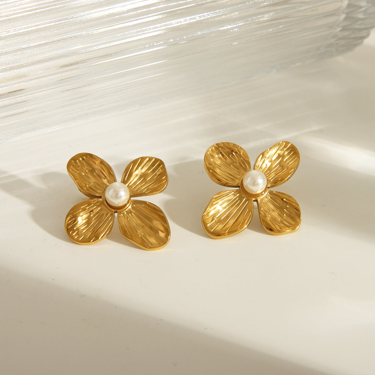 Flower Pearls Earrings