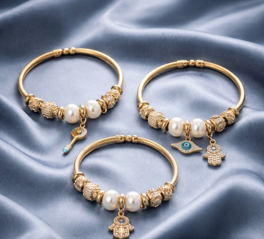 Bracelet with Diamond Key Pendant Crystal Beads
